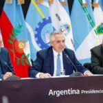 p8 – Fernández “El agro y la industria van de la mano”